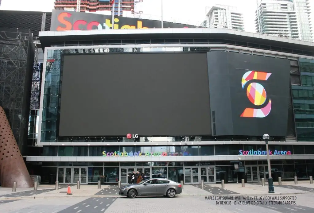 maple leaf square AV